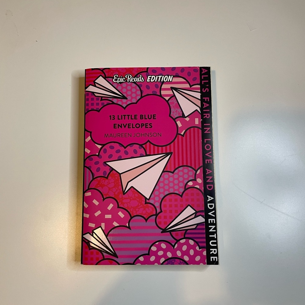 13 Little Blue Envelopes by Maureen Johnson